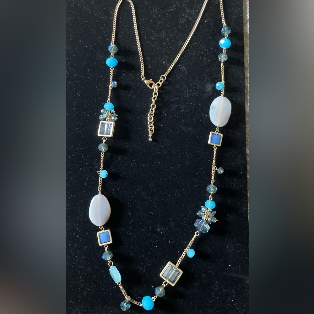 Blue stone & crystal necklace